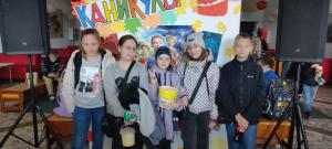 Посещение кинотеатра "Мир". Просмотр кинофильма " По щучьему велению". 6 " Б" класс