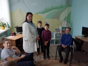 Дискуссионный клуб "Равный обучает равного" по теме "Поведение в школе и в обществе" специалистами СППС