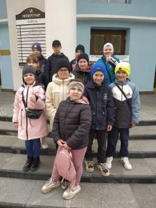 Просмотр детских спектаклей учащимися 3 классов