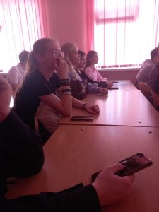Посещение учащимися хим-био класса МГПУ им. И.П.Шамякина в рамках "Недели молодежной науки- 2025"