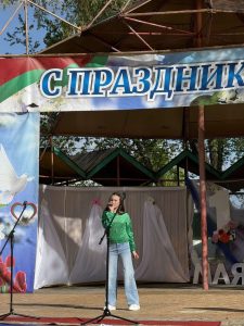Участие в концертной программе "Майский дебют" в парке культуры и отдыха "Победа"