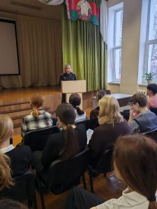 Кинолекторий "Сделай правильный выбор" с участием старшего инспектора Мозырского РОВД майора милиции Демиденко Л.В.
