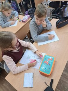 Классный час "Школа - наш дом, и мы - хозяева в нем" в рамках программы "Я. Моя Родина"