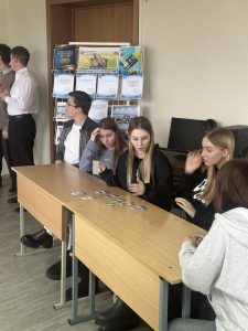 Интеллектуальная игра "Our world quest game" в университете им. И.П.Шамякина