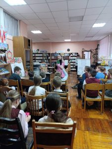 Классный час "Сильное звено" на база детской библиотеке им. В.З. Хоружей